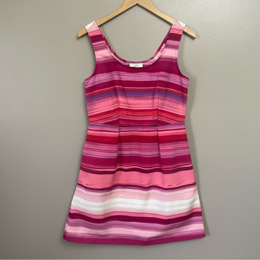 Loft size 4 Petite Sleeveless dress Pink/Purple Striped Fit & Flare Pockets